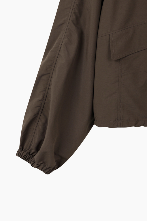 https://img.benettonmall.com/PARTS/KS/26F/SAWS14641BR_MB_D13.jpg?cb=1789410927