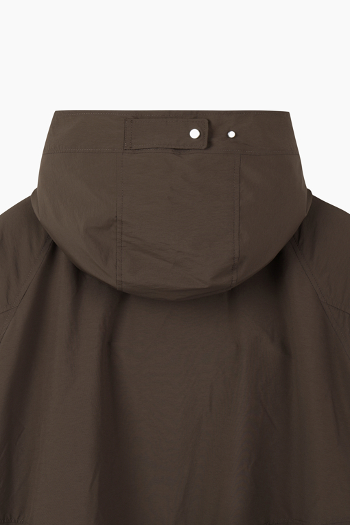 https://img.benettonmall.com/PARTS/KS/26F/SAWS14641BR_MB_D15.jpg?cb=1789410927