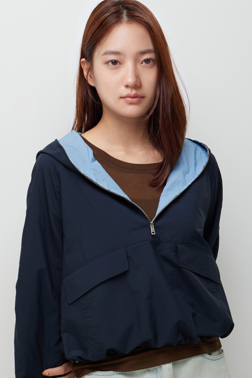 https://img.benettonmall.com/PARTS/KS/26F/SAWS14641DN_MB_D3.jpg?cb=1789410927
