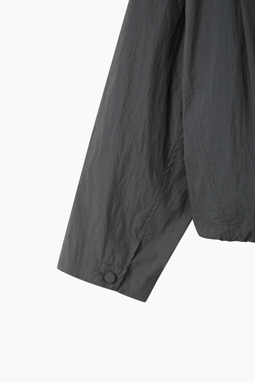 https://img.benettonmall.com/PARTS/KS/26F/SAWS16641DG_MB_D15.jpg?cb=1789410927