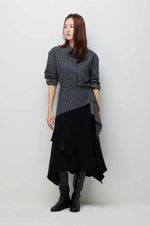 https://img.benettonmall.com/PARTS/KS/26F/SAWS34661BK_MB_M5.jpg?cb=1789983961