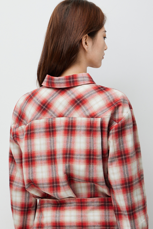 https://img.benettonmall.com/PARTS/KS/26F/SAWS34661RD_MB_M4.jpg?cb=1789983961