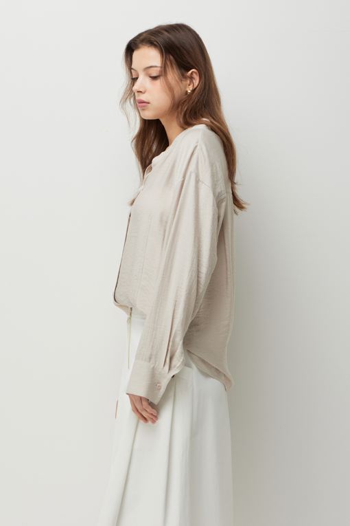 https://img.benettonmall.com/PARTS/KS/26F/SAWSE3641LG_MB_D1.jpg?cb=1787100377