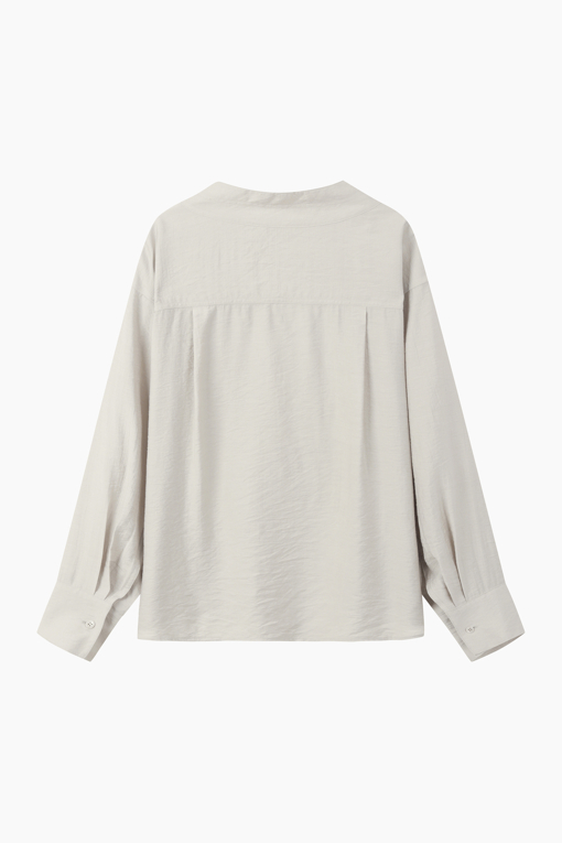 https://img.benettonmall.com/PARTS/KS/26F/SAWSE3641LG_MB_D11.jpg?cb=1787100377