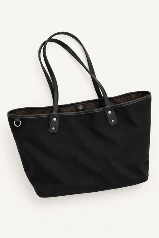 https://img.benettonmall.com/PARTS/KS/26F/SCBG35661BK_MB_L0.jpg?cb=1793028892