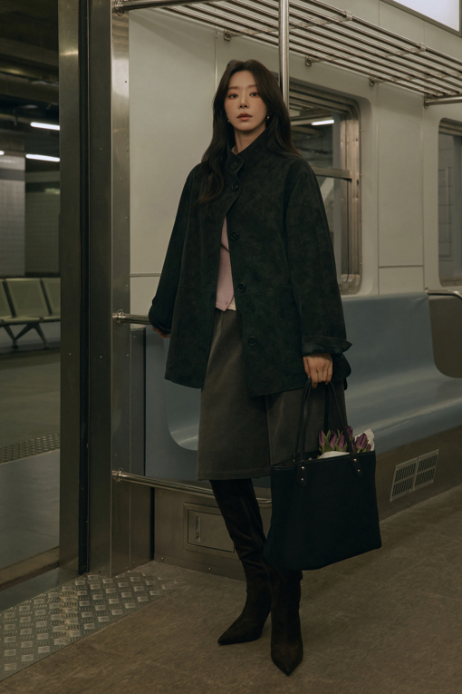 https://img.benettonmall.com/PARTS/KS/26F/SCBG35661BK_MB_L1.jpg?cb=1793028892