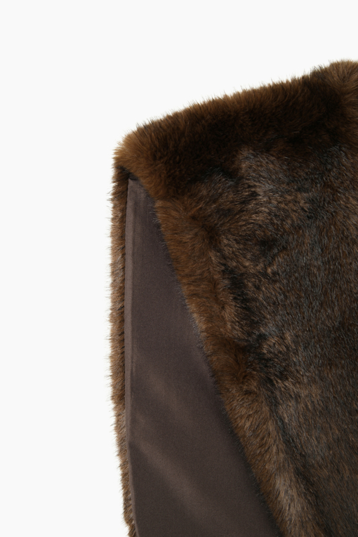 https://img.benettonmall.com/PARTS/KS/26F/SCMF34661BR_MB_D3.jpg?cb=1793028892