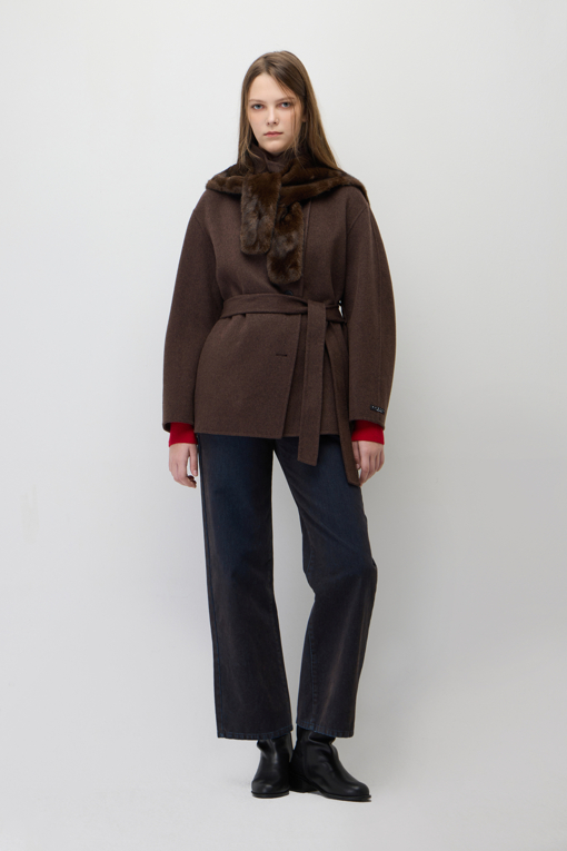 https://img.benettonmall.com/PARTS/KS/26F/SCMF34661BR_MB_D6.jpg?cb=1793028892