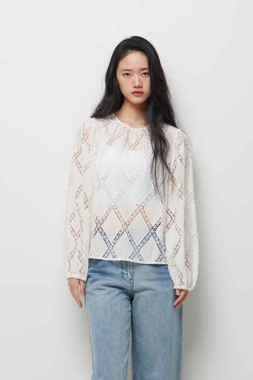 https://img.benettonmall.com/PARTS/KS/26S/5WTKLQ09XIV_MB_D0.jpg?cb=1782918151