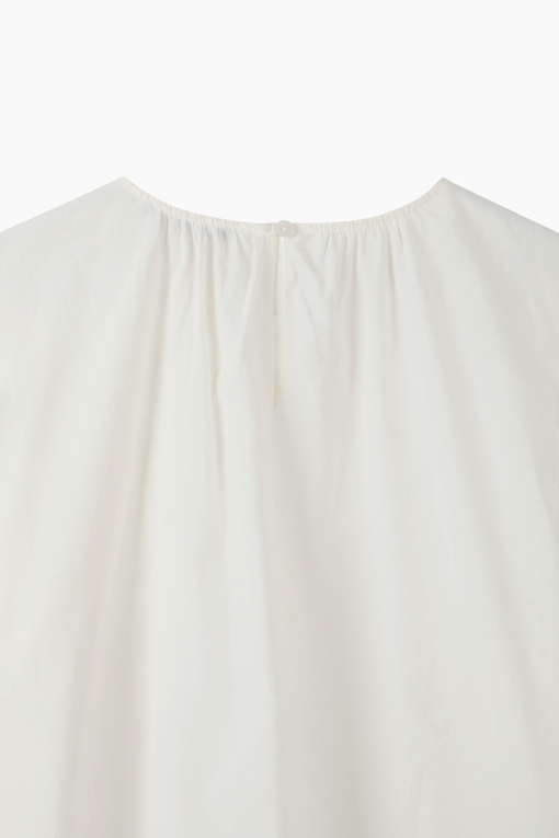 https://img.benettonmall.com/PARTS/KS/26S/5WTKLQ09XIV_MB_D15.jpg?cb=1782918151