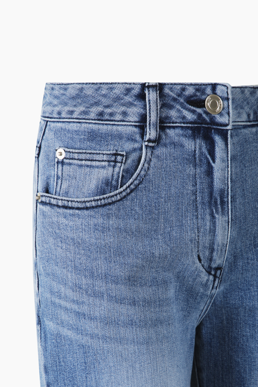 https://img.benettonmall.com/PARTS/KS/26S/SADP33631BL_MB_D13.jpg?cb=1782918151