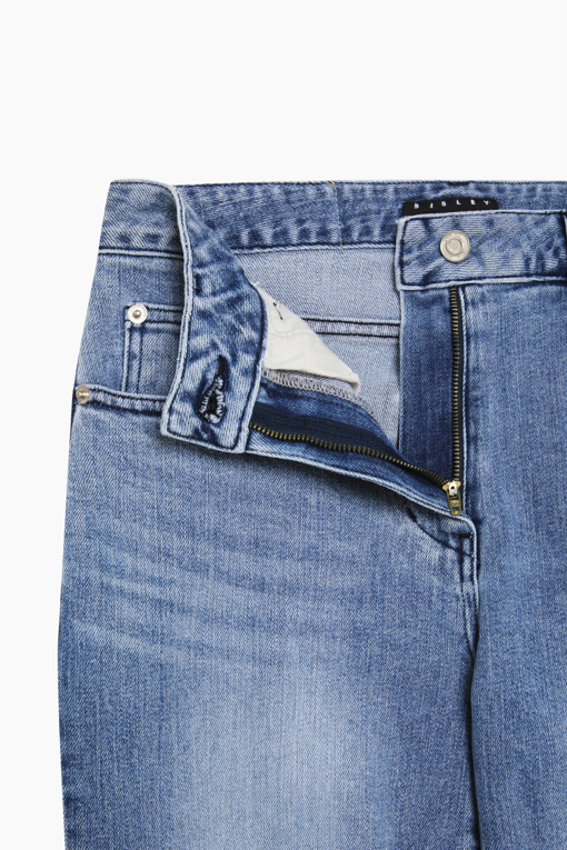 https://img.benettonmall.com/PARTS/KS/26S/SADP33631BL_MB_D15.jpg?cb=1782918151