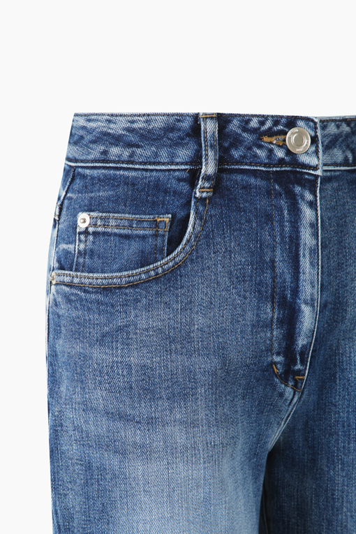 https://img.benettonmall.com/PARTS/KS/26S/SADP33631DB_MB_D13.jpg?cb=1782918151