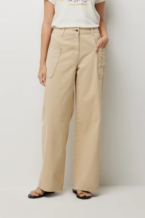 https://img.benettonmall.com/PARTS/KS/26S/SADP37631BG_MB.jpg?cb=1782918151
