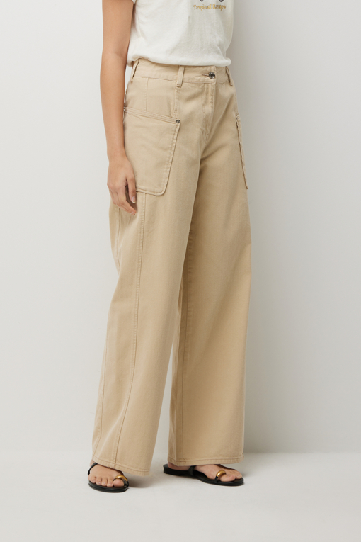 https://img.benettonmall.com/PARTS/KS/26S/SADP37631BG_MB_D1.jpg?cb=1782918151