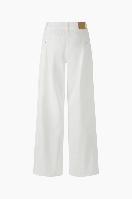 https://img.benettonmall.com/PARTS/KS/26S/SADP37631WH_MB_D11.jpg?cb=1782918151