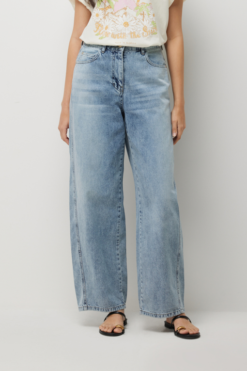 https://img.benettonmall.com/PARTS/KS/26S/SADP38631BL_MB_D0.jpg?cb=1782918151