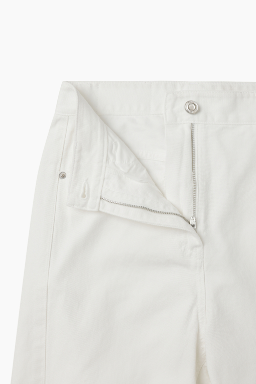 https://img.benettonmall.com/PARTS/KS/26S/SADPE1631WH_MB_D15.jpg?cb=1778668868