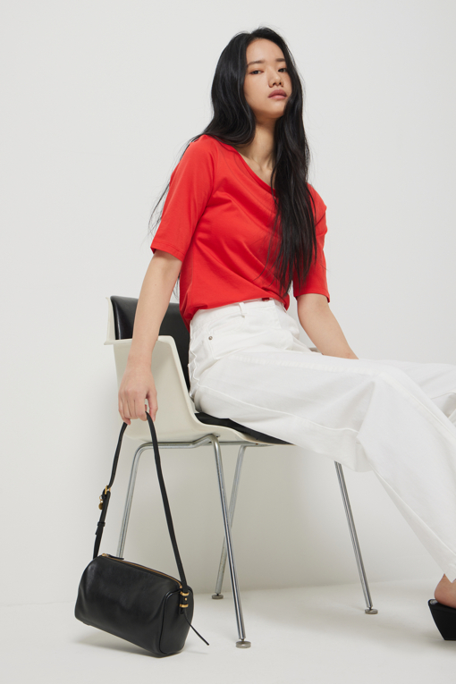 https://img.benettonmall.com/PARTS/KS/26S/SADPE1631WH_MB_D4.jpg?cb=1778668868