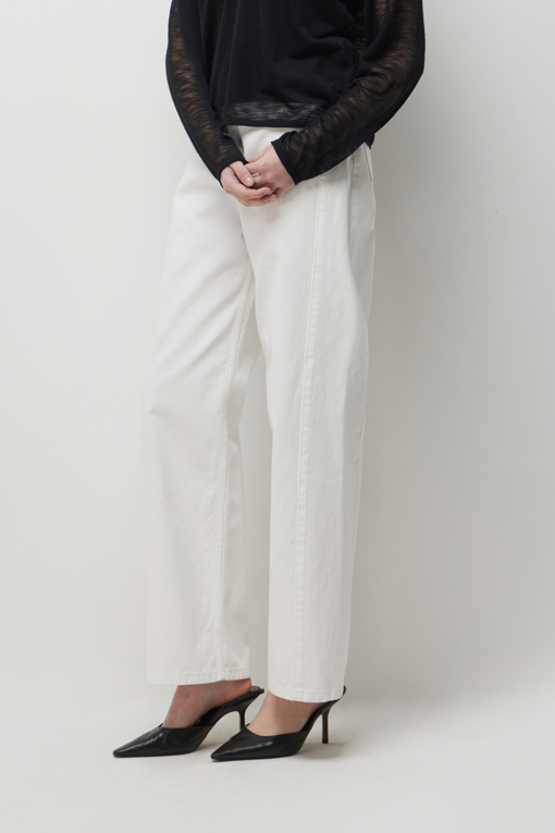 https://img.benettonmall.com/PARTS/KS/26S/SADPE1631WH_MB_D6.jpg?cb=1778668868