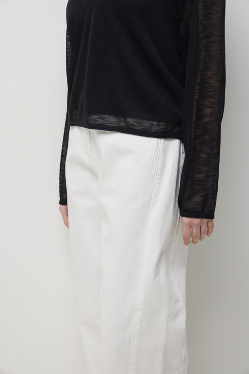 https://img.benettonmall.com/PARTS/KS/26S/SADPE1631WH_MB_D8.jpg?cb=1778668868