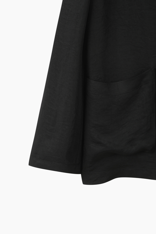 https://img.benettonmall.com/PARTS/KS/26S/SAJK33631BK_MB_D13.jpg?cb=1782918151