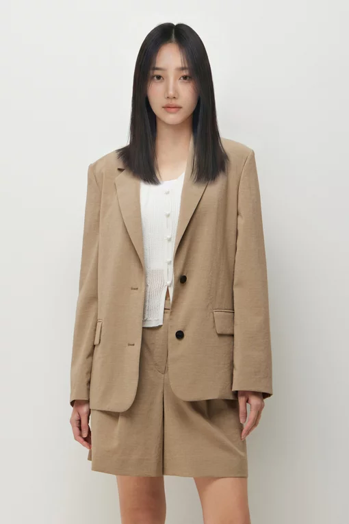 https://img.benettonmall.com/PARTS/KS/26S/SAJK35631LW_MB.jpg?cb=1781170995