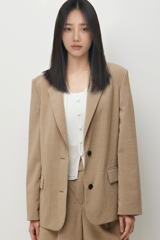 https://img.benettonmall.com/PARTS/KS/26S/SAJK35631LW_MB_D3.jpg?cb=1781170995