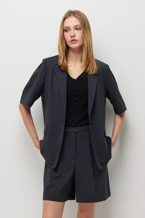 https://img.benettonmall.com/PARTS/KS/26S/SAJK36631DG_MB.jpg