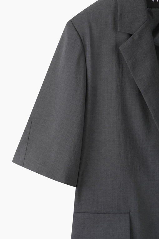 https://img.benettonmall.com/PARTS/KS/26S/SAJK36631DG_MB_D13.jpg?cb=1778668868