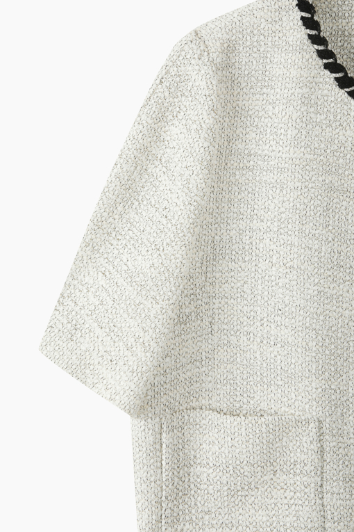 https://img.benettonmall.com/PARTS/KS/26S/SAJK38631WH_MB_D13.jpg?cb=1782918151