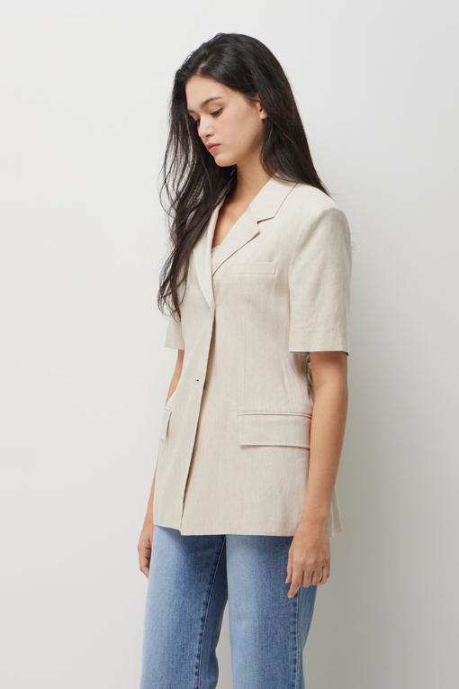 https://img.benettonmall.com/PARTS/KS/26S/SAJK39631BE_MB_D1.jpg?cb=1782918151