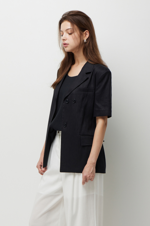 https://img.benettonmall.com/PARTS/KS/26S/SAJK39631BK_MB_D1.jpg?cb=1782918151
