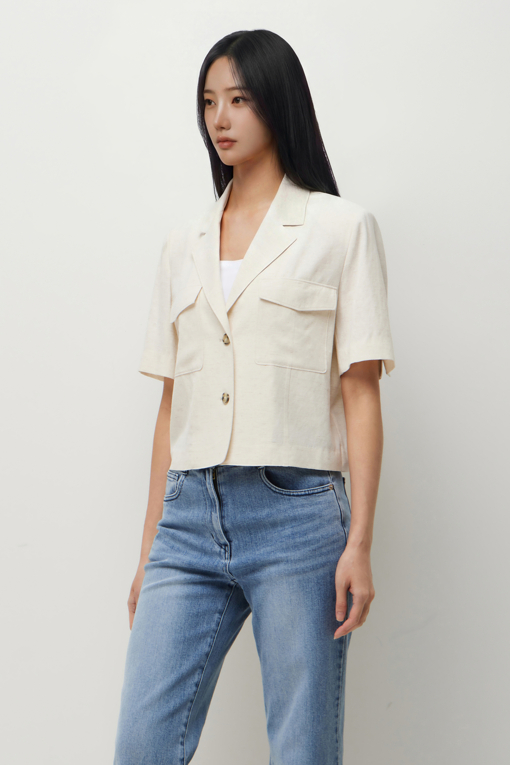 https://img.benettonmall.com/PARTS/KS/26S/SAJK84631BE_MB_D1.jpg?cb=1782918151