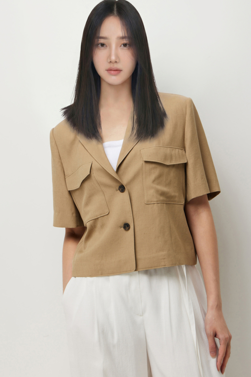 https://img.benettonmall.com/PARTS/KS/26S/SAJK84631BG_MB_D3.jpg?cb=1782918151