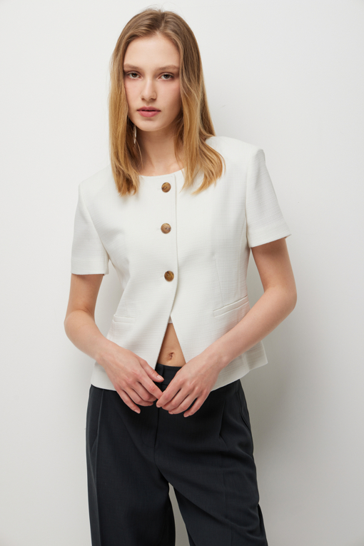 https://img.benettonmall.com/PARTS/KS/26S/SAJK85631WH_MB_D3.jpg?cb=1778668868