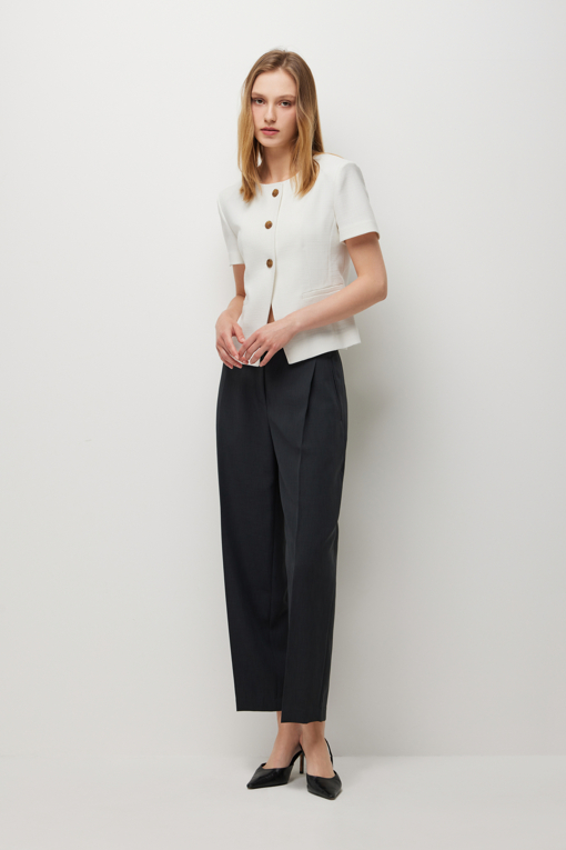 https://img.benettonmall.com/PARTS/KS/26S/SAJK85631WH_MB_D5.jpg?cb=1778668868