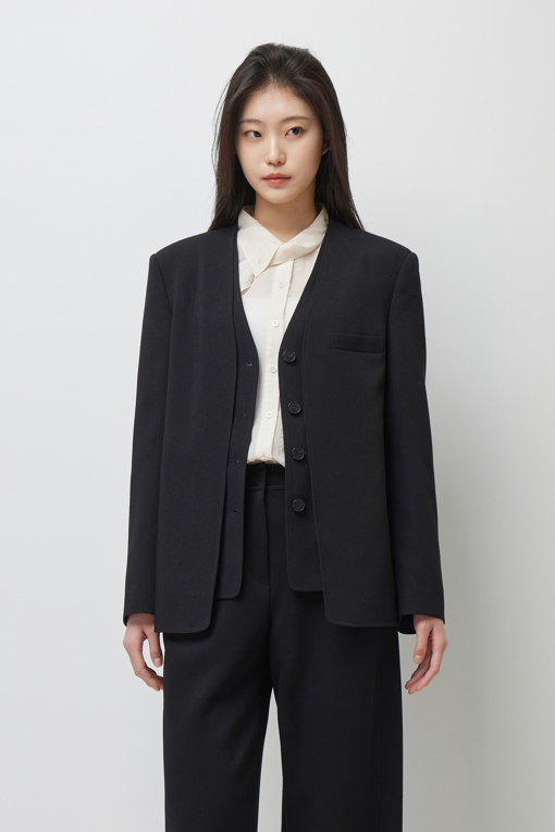 https://img.benettonmall.com/PARTS/KS/26S/SAJKE1631BK_MB_D0.jpg?cb=1782918151