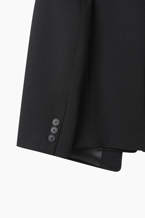 https://img.benettonmall.com/PARTS/KS/26S/SAJKE1631BK_MB_D14.jpg?cb=1778668868
