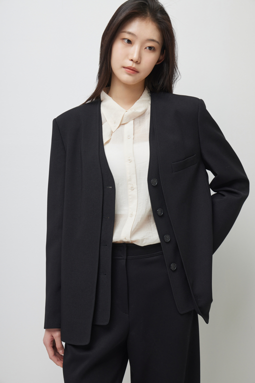 https://img.benettonmall.com/PARTS/KS/26S/SAJKE1631BK_MB_D3.jpg?cb=1778668868