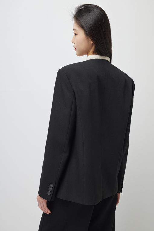 https://img.benettonmall.com/PARTS/KS/26S/SAJKE1631BK_MB_D4.jpg?cb=1778668868