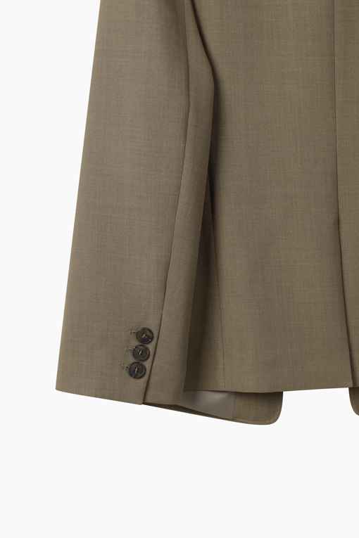 https://img.benettonmall.com/PARTS/KS/26S/SAJKE1631MW_MB_D14.jpg?cb=1788118952