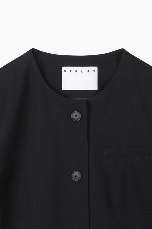 https://img.benettonmall.com/PARTS/KS/26S/SAJKE2631BB_MB_D12.jpg?cb=1778668868