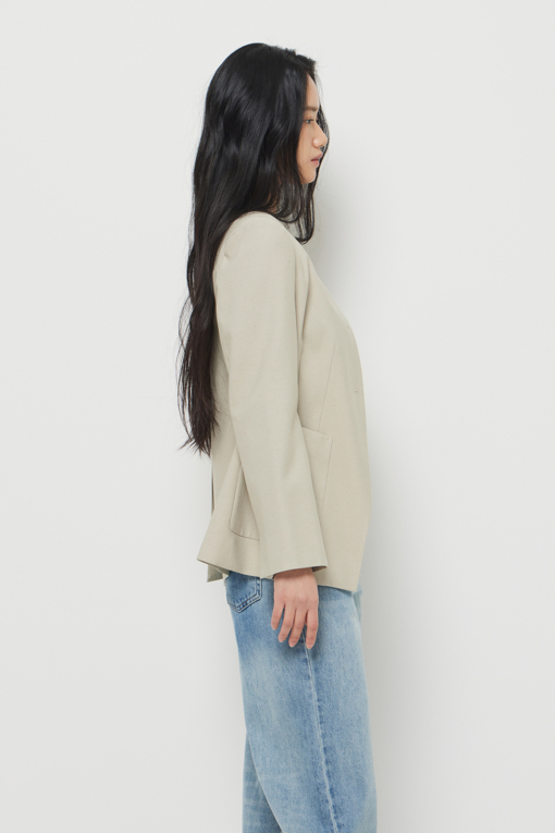 https://img.benettonmall.com/PARTS/KS/26S/SAJKE2631LK_MB_D1.jpg?cb=1778668868