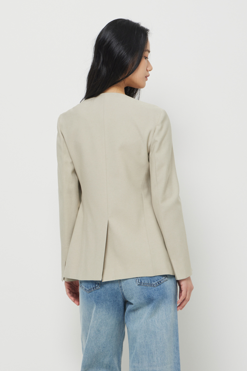 https://img.benettonmall.com/PARTS/KS/26S/SAJKE2631LK_MB_D2.jpg?cb=1778668868