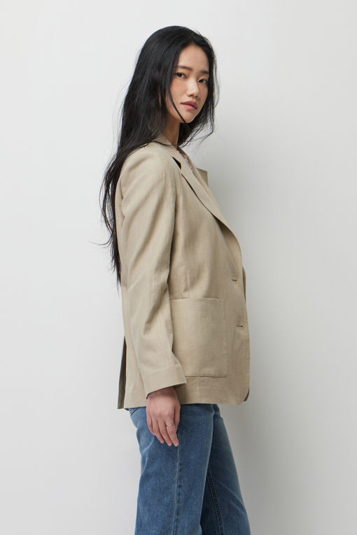 https://img.benettonmall.com/PARTS/KS/26S/SAJKE5631BG_MB_D1.jpg?cb=1779116379