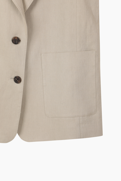https://img.benettonmall.com/PARTS/KS/26S/SAJKE5631BG_MB_D13.jpg?cb=1779116379