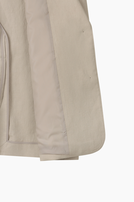 https://img.benettonmall.com/PARTS/KS/26S/SAJKE5631BG_MB_D16.jpg?cb=1779116379