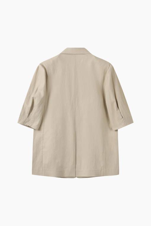 https://img.benettonmall.com/PARTS/KS/26S/SAJKE6631BG_MB_D11.jpg