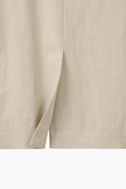 https://img.benettonmall.com/PARTS/KS/26S/SAJKE6631BG_MB_D15.jpg?cb=1778668868